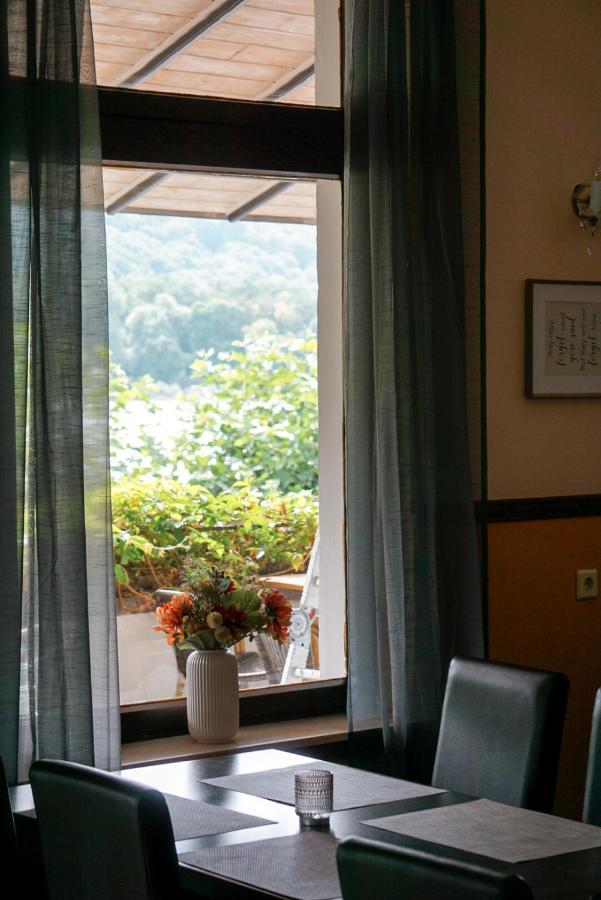 Leutesdorfer Hof Hotel Buitenkant foto